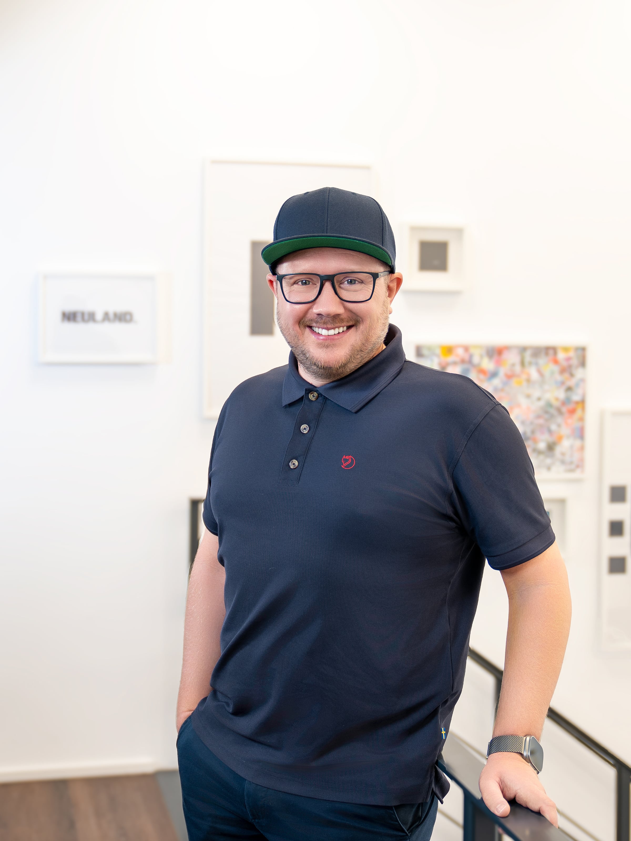 neuland-gmbh-mitarbeiterbilder-marius-lubetzki.jpg neuland-gmbh-mitarbeiterbilder-marius-lubetzki.jpg